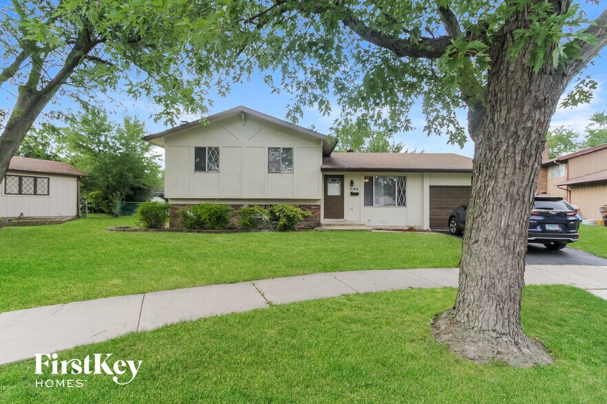 Primary Photo - 5144 Oakwood Ct