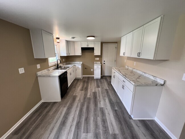 Building Photo - Roland Single Family