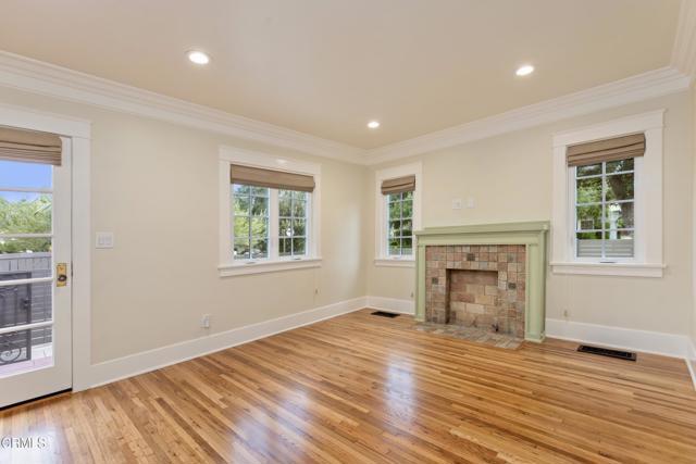 Building Photo - 520 S Los Robles Ave