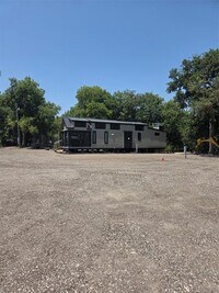 Building Photo - 8888 Easy Ln