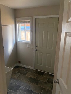 Building Photo - 5029 NE 28th Ave