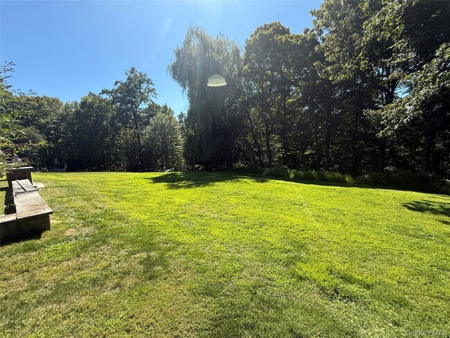 Building Photo - 29 Eastview Dr
