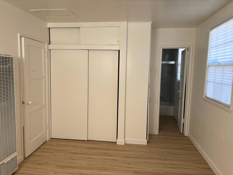 Building Photo - 2815 1/2 Folsom St.