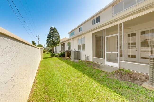Building Photo - 308 Espana Ct