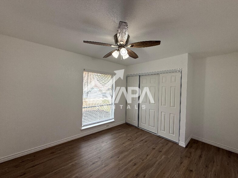 Building Photo - 11154 El Sendero St