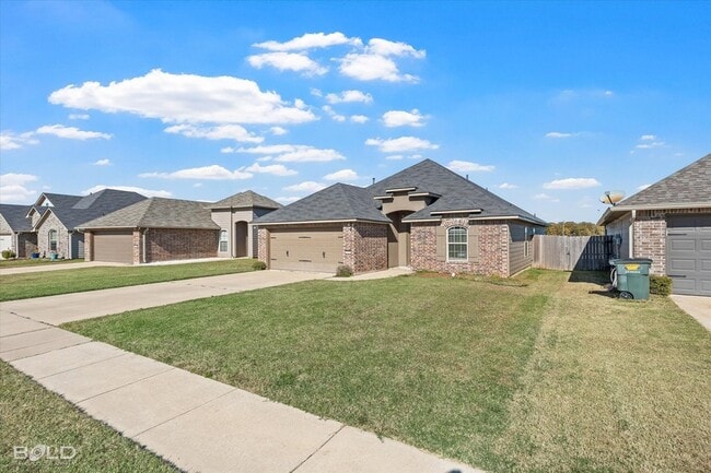 Building Photo - 4008 False River Dr