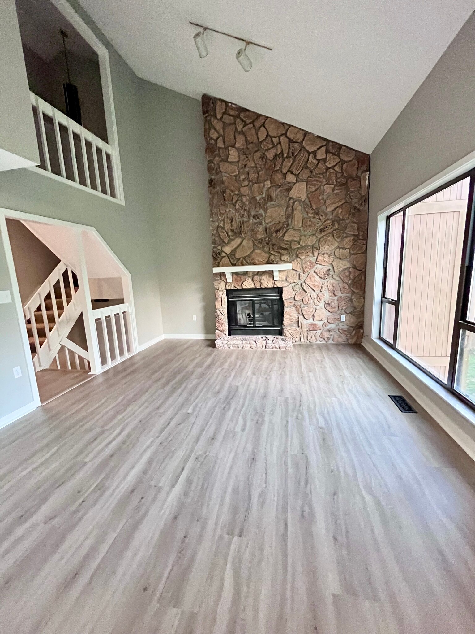 Great room with original fireplace - 10241 Hightower Ct