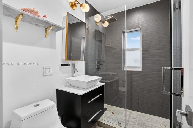 Building Photo - 837 Alberca St