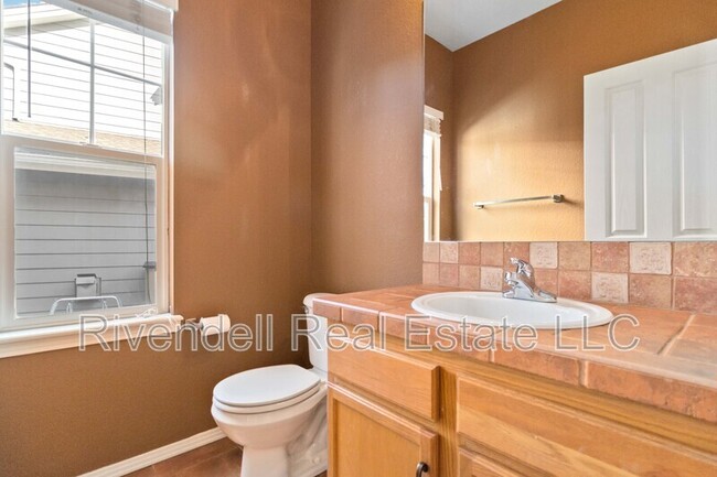 Building Photo - 4043 Sunridge Terrace Ct