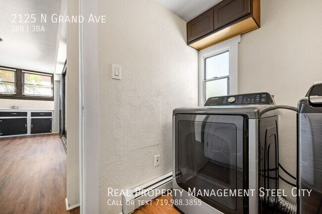 Building Photo - 2125 N Grand Ave