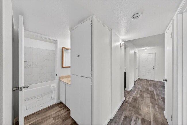 Building Photo - 251 Del Verde Cir