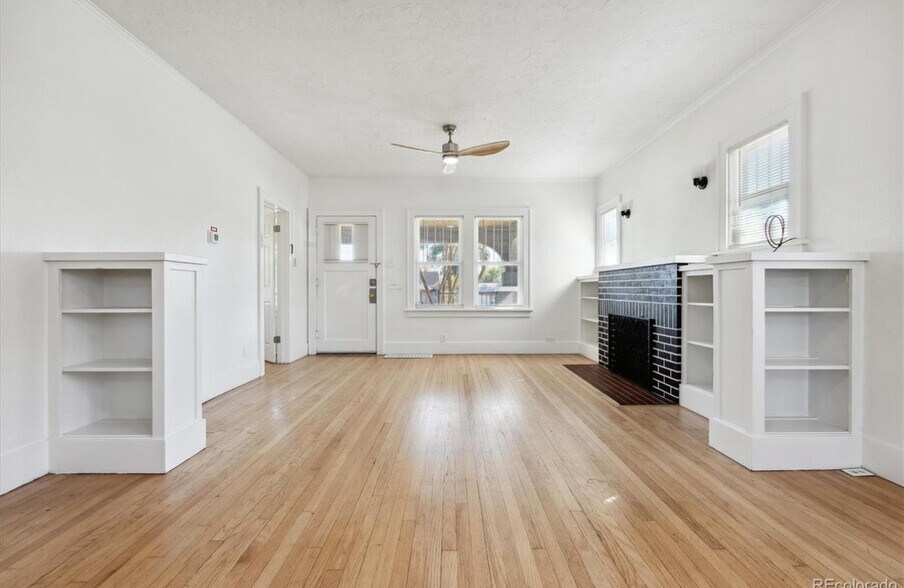 Building Photo - 2029 8th Ave