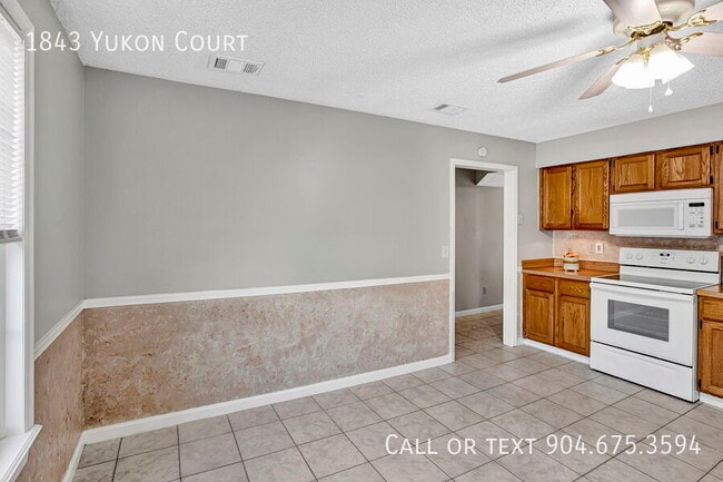 Building Photo - 1843 Yukon Ct