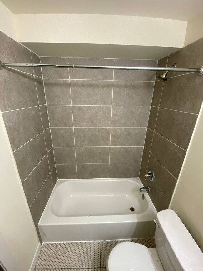 Building Photo - 6331 W Girard Ave