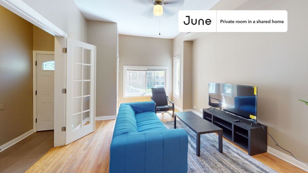 Building Photo - Private bedroom in 3 bed/1 bath Home