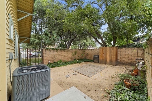 Building Photo - 316 E Foothill Blvd