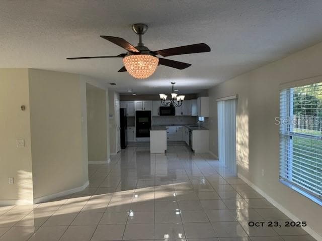 Building Photo - 413 Country Cottage Ln