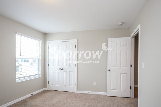 Building Photo - 18840 Deer Tracks Loop