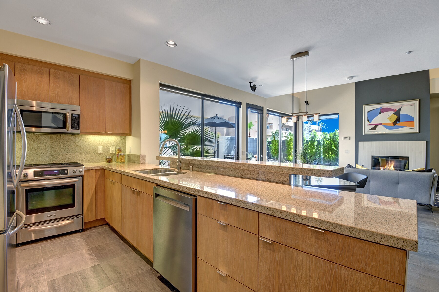 Building Photo - 1536 E Baristo Rd