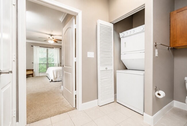Building Photo - 2299 Lone Star Dr