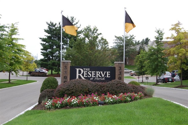 Building Photo - The Reserve At Merrick