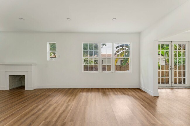 Building Photo - 167 NW 47th St