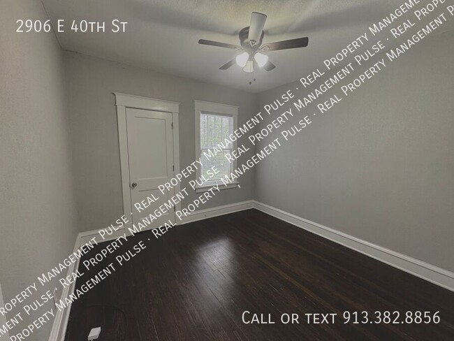 Building Photo - 2906 E 40th St