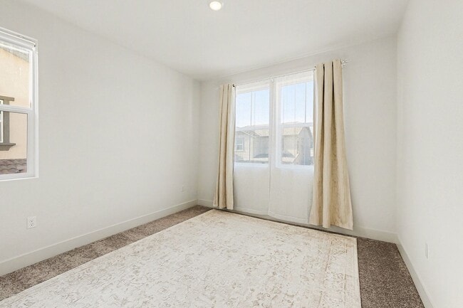 Building Photo - Newer Home Available in Tracy Hills