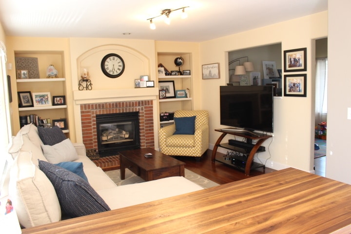 Living Room - 2526 WOODROSE PL