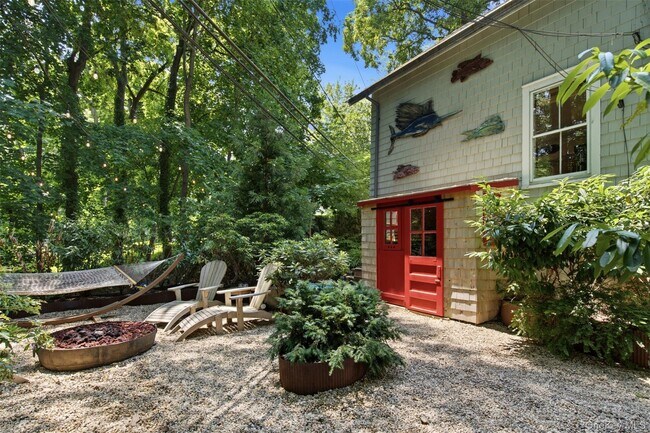 Building Photo - 1394 Ridge Rd