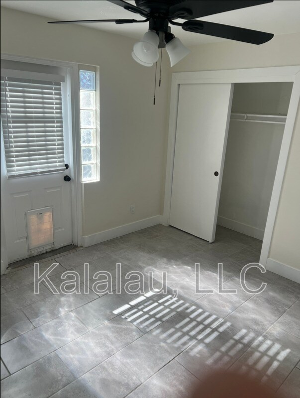 Building Photo - 6813 E Avalon Dr