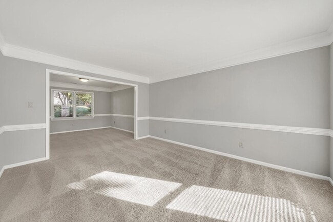 Building Photo - Charming home in South Charlotte