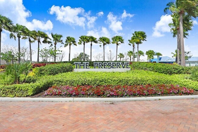 Building Photo - 3044 Suncoast Plains Dr