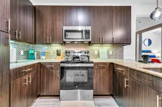 Building Photo - 2051 Wittington Pl