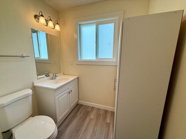 Building Photo - Windy Hills Condominium - Magnolia