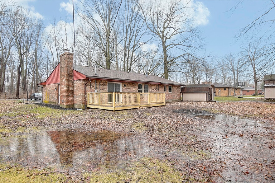 Building Photo - 1209 Nutwood Dr