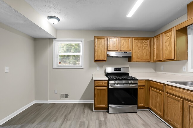 Building Photo - 1229 Creek Forest Ct NW