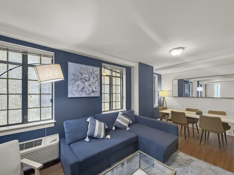 Building Photo - 111-23 N 15th St