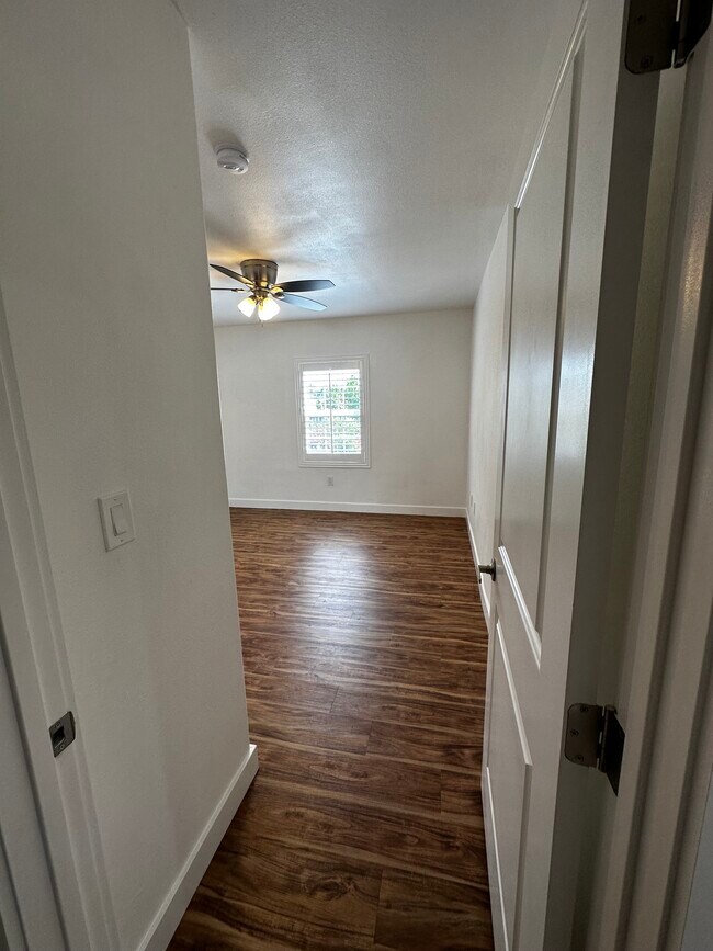 Bedroom 2 - 824 Glenway Dr