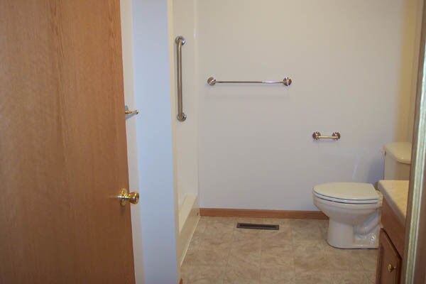 Building Photo - 1318 Balsam Ave