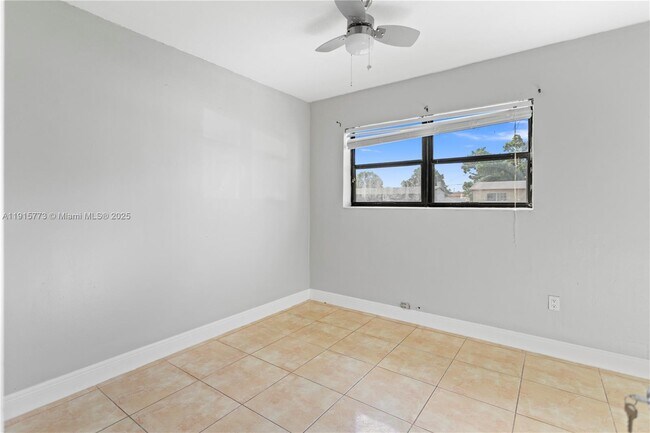 Building Photo - 19631 NW 6th Ct