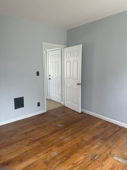 Building Photo - 220-222 Beardsley Street, 2nd Floor