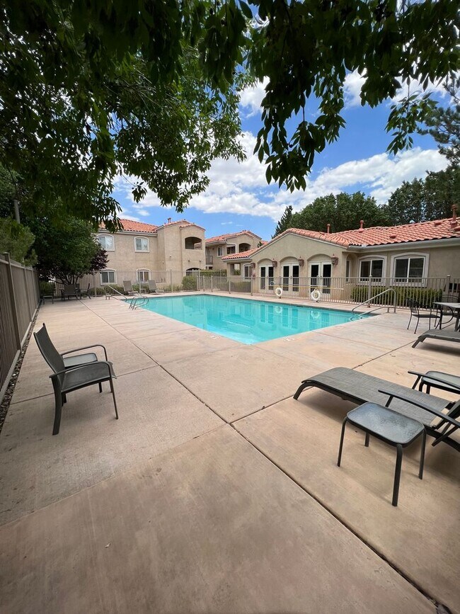 Building Photo - Rancho Mirage CONDO 1 Bedroom 1 Bath  with...