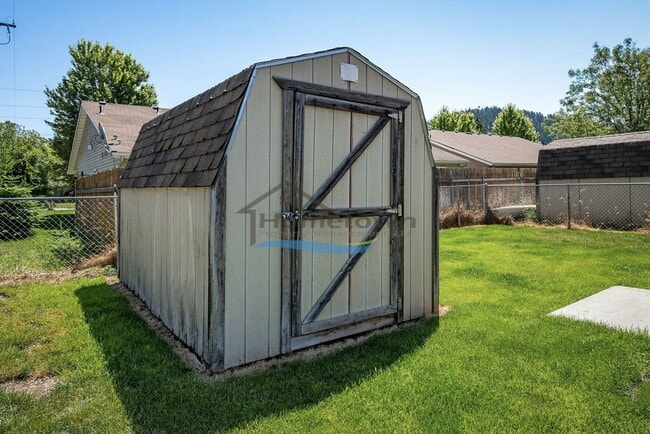 Building Photo - Two-Bed, Two-Bath Duplex with Garage in Co...