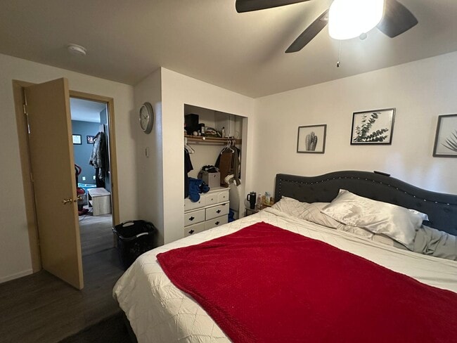 Building Photo - Updated Clearwood Home with AC & RV Parking!