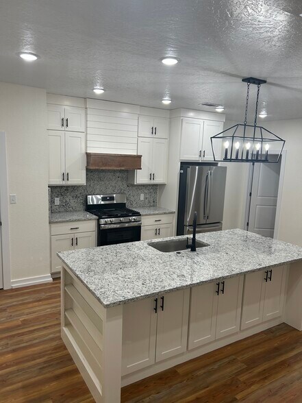 Building Photo - 7201 Texas Rd