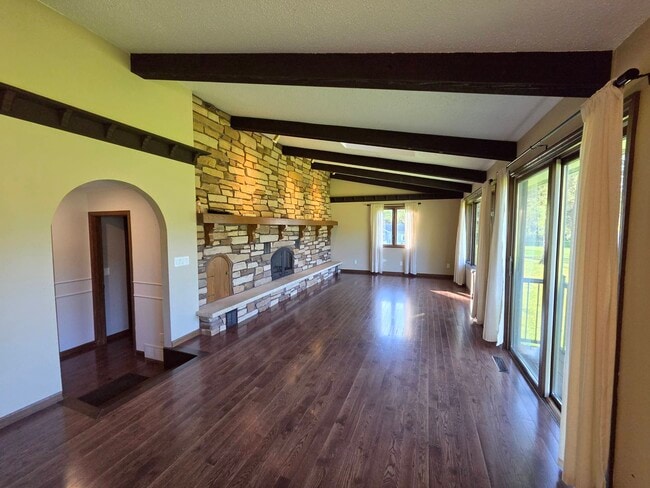 Building Photo - 226451 Kinglet Cir