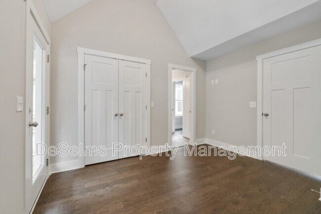 Building Photo - 759 Mill Creek Meadow Dr