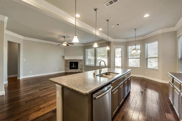 Building Photo - 3005 Crestwater Ridge
