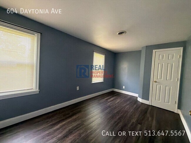 Building Photo - 604 Daytonia Ave